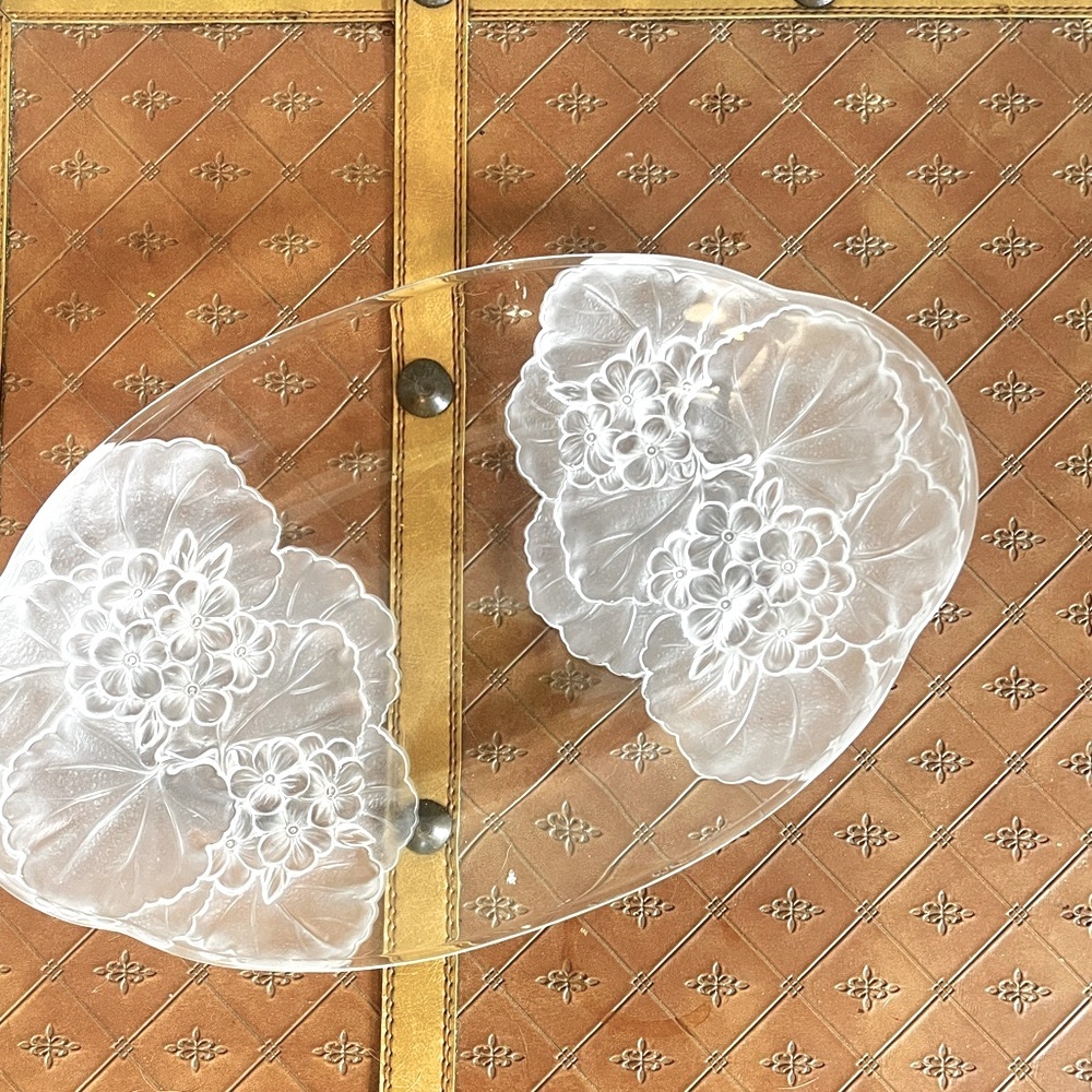 Mikasa Oval Hostess Server